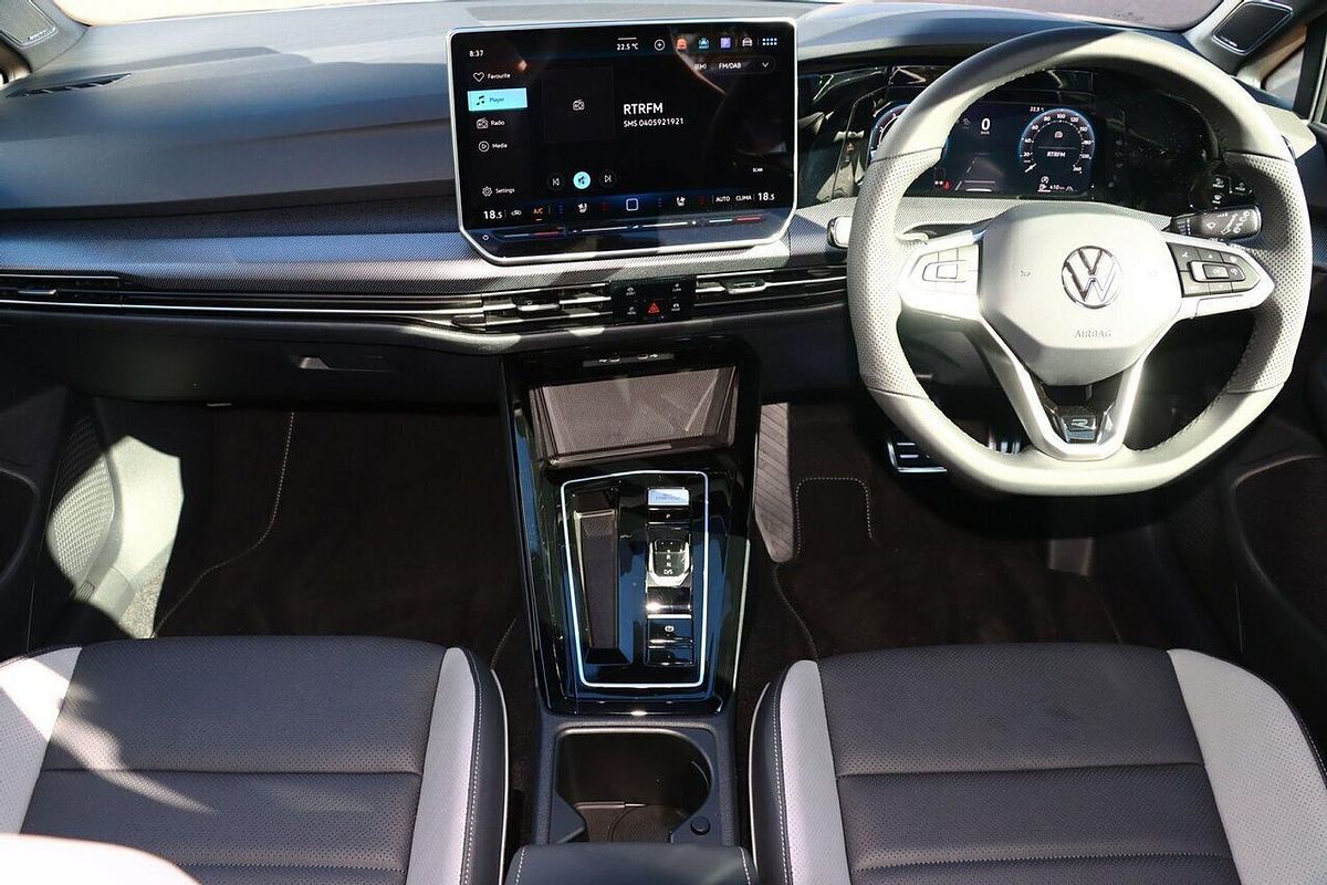 2025 Volkswagen Golf 110TSI R-Line 8.5