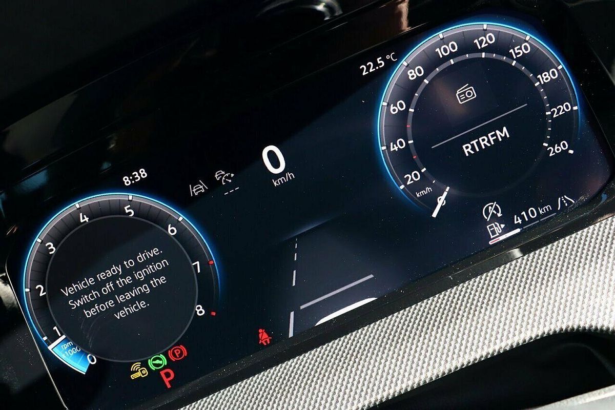 2025 Volkswagen Golf 110TSI R-Line 8.5