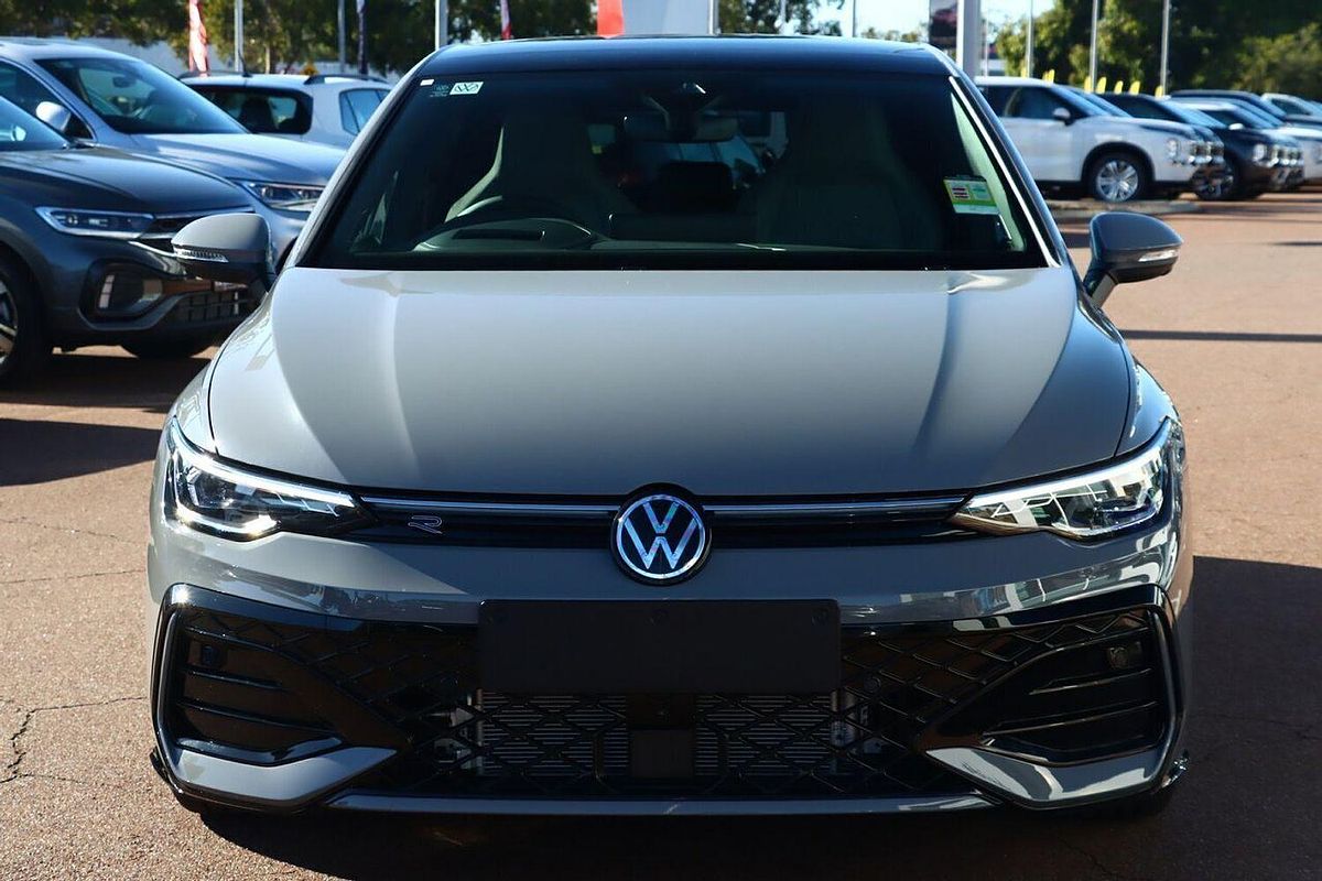 2025 Volkswagen Golf 110TSI R-Line 8.5