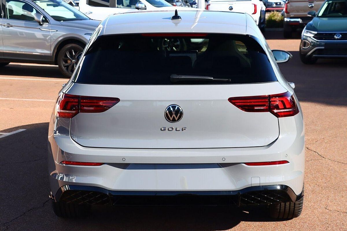 2025 Volkswagen Golf 110TSI R-Line 8.5