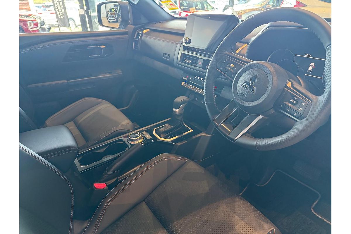 2025 Mitsubishi Triton GSR MV 4X4