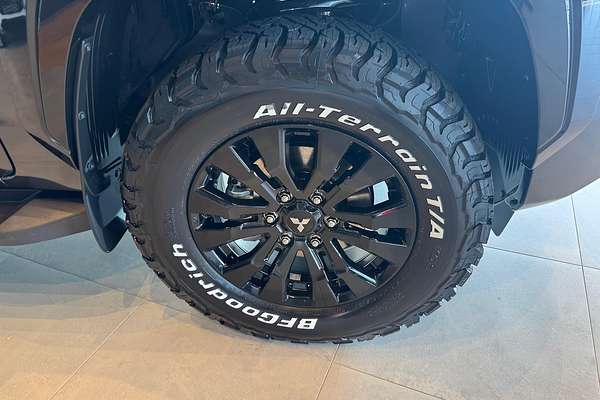 2025 Mitsubishi Triton GSR MV 4X4