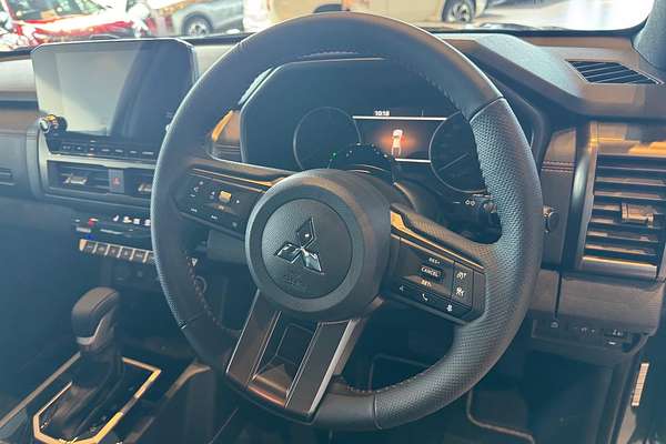 2025 Mitsubishi Triton GSR MV 4X4