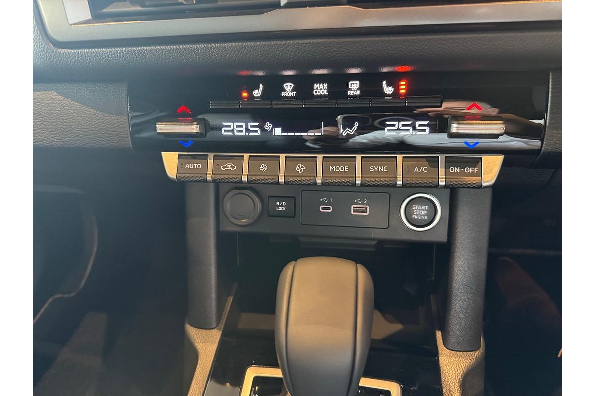 2025 Mitsubishi Triton GSR MV 4X4