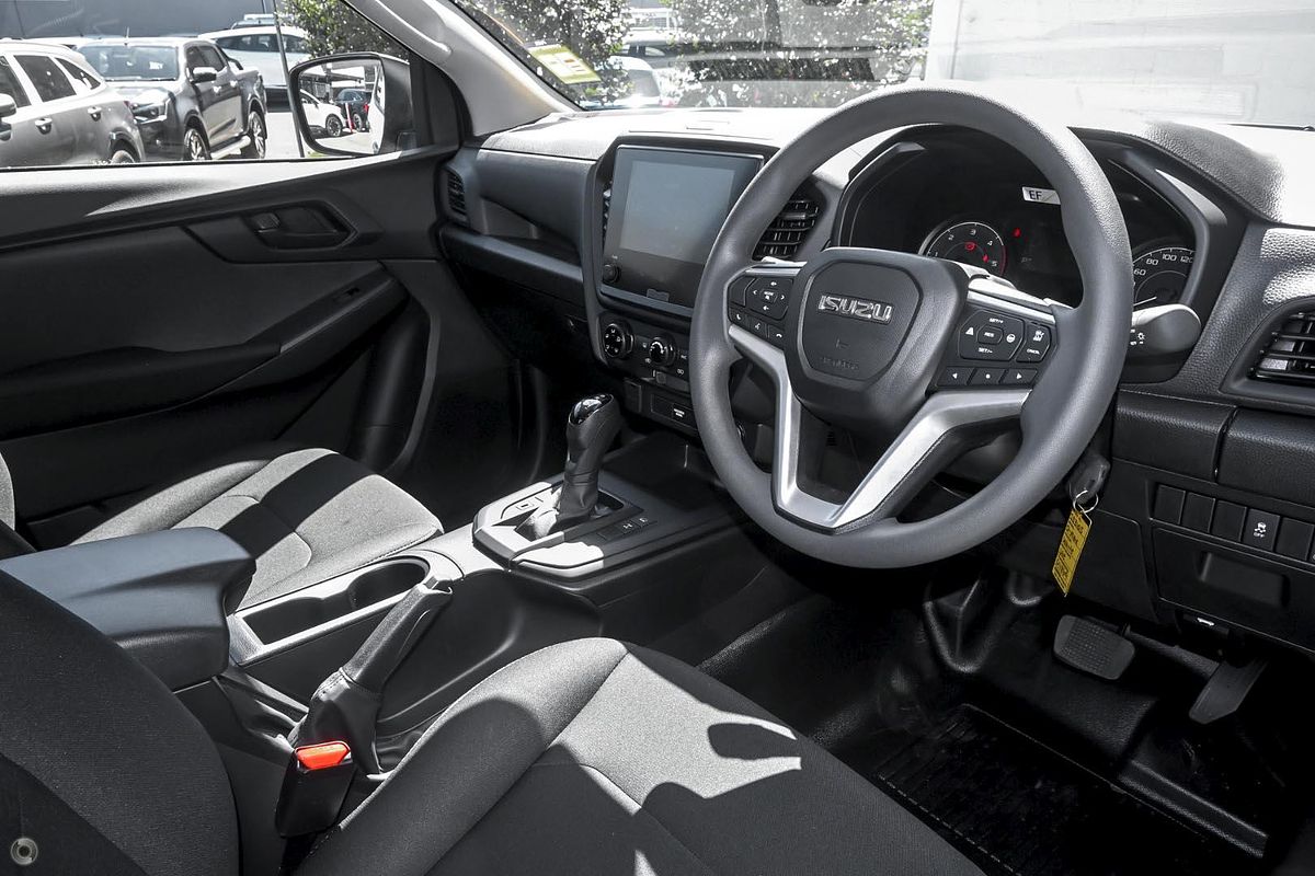 2025 Isuzu D-MAX SX 4X4