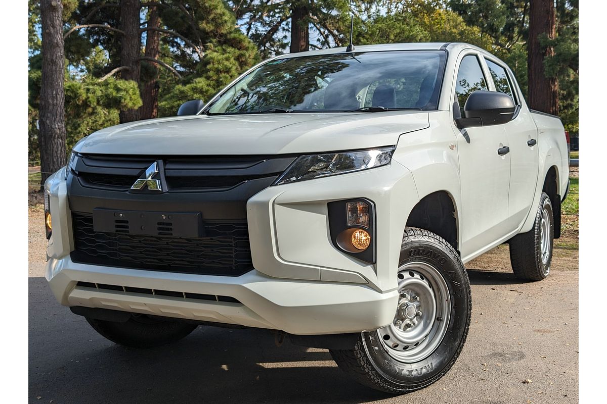 2018 Mitsubishi Triton GLX MQ 4X4