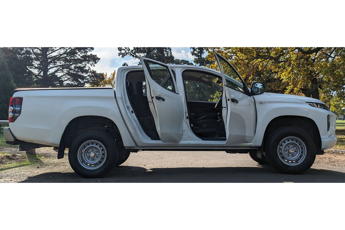 2018 Mitsubishi Triton GLX MQ 4X4
