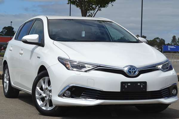 2016 Toyota Corolla Hybrid ZWE186R