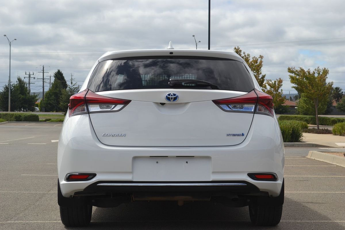 2016 Toyota Corolla Hybrid ZWE186R