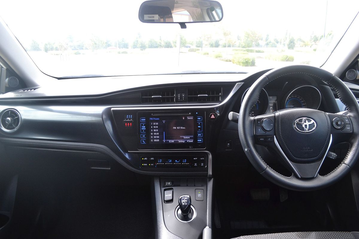 2016 Toyota Corolla Hybrid ZWE186R