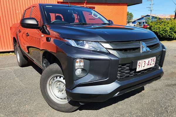 2020 Mitsubishi Triton GLX MR 4X4