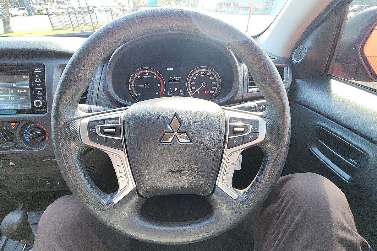 2020 Mitsubishi Triton GLX MR 4X4