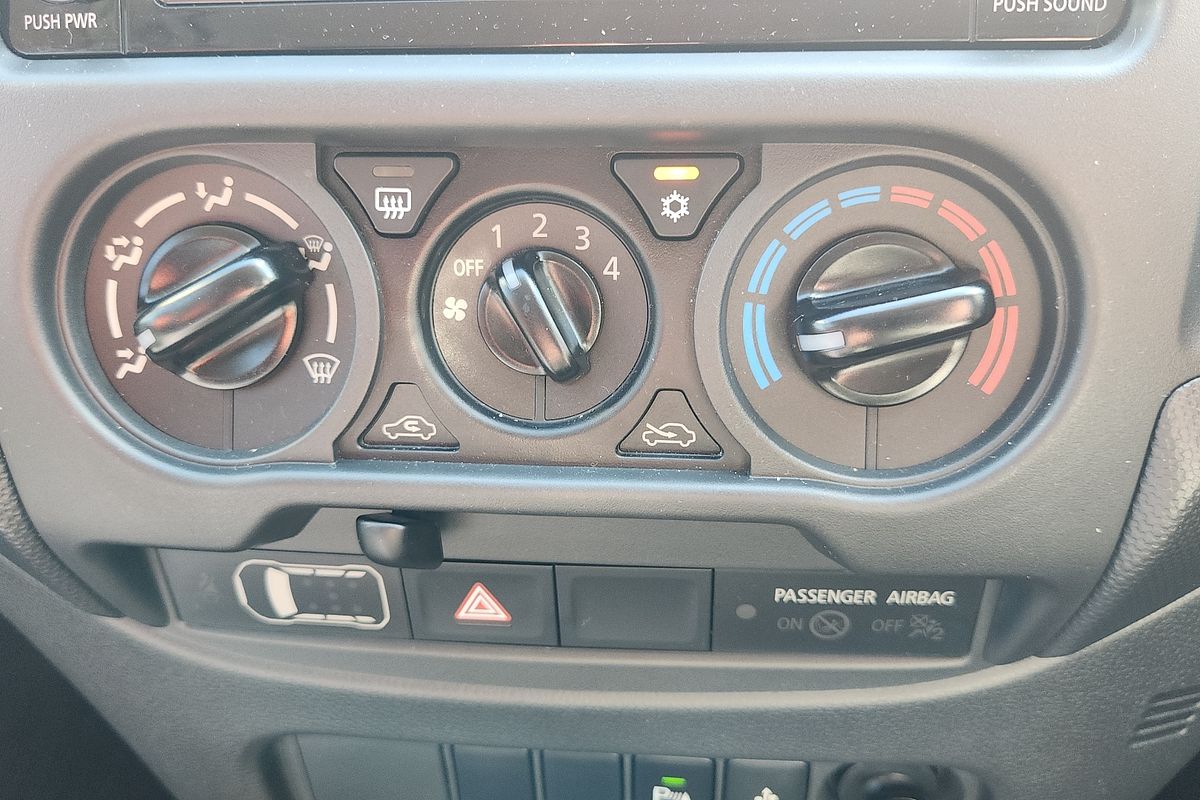 2020 Mitsubishi Triton GLX MR 4X4