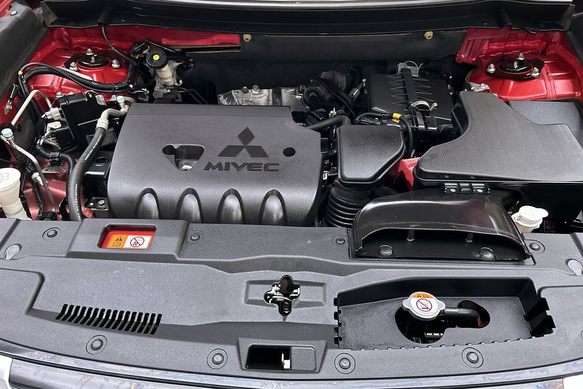 2020 Mitsubishi Outlander LS ZL
