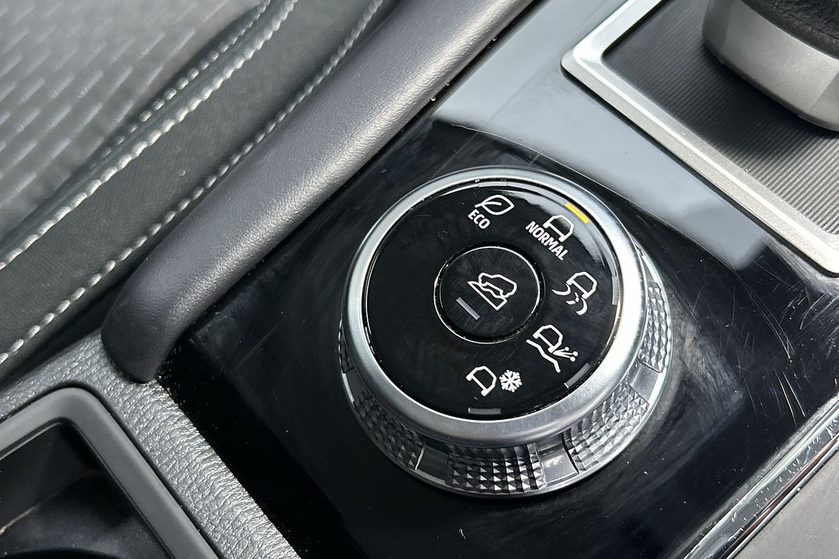 2024 Mitsubishi Outlander ES ZM
