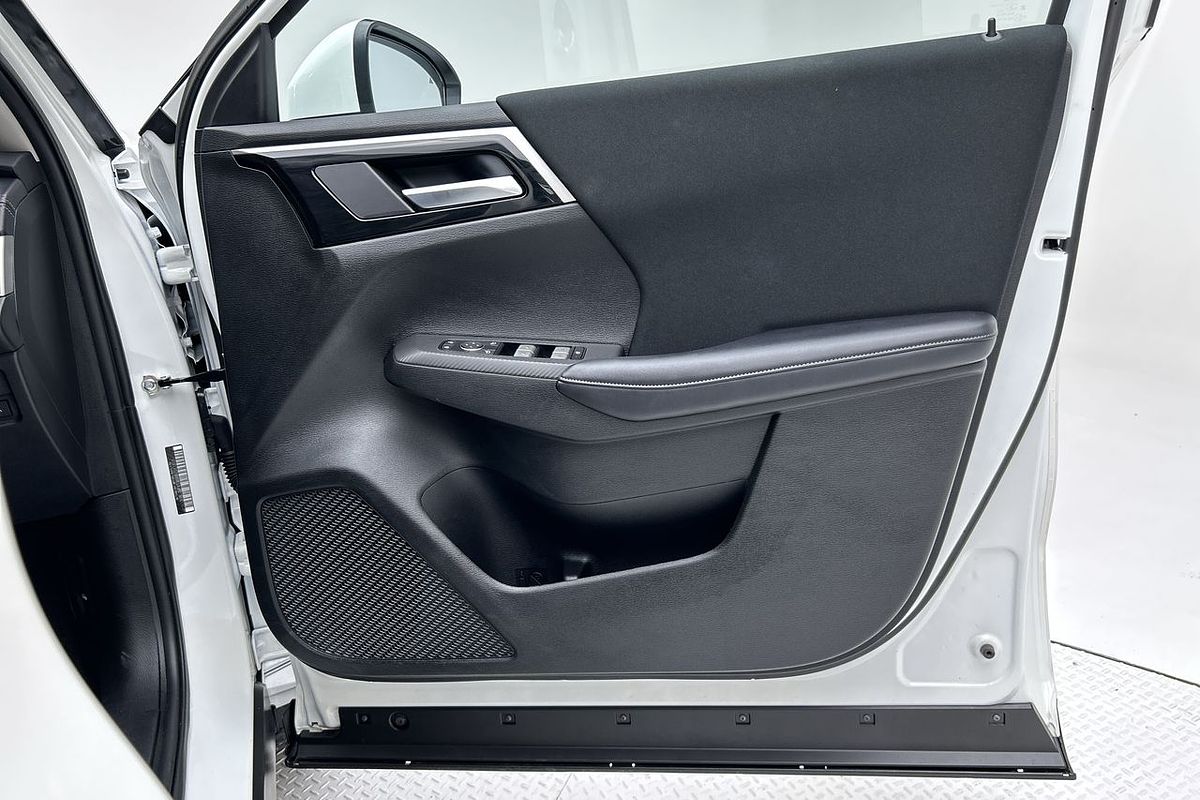 2024 Mitsubishi Outlander ES ZM
