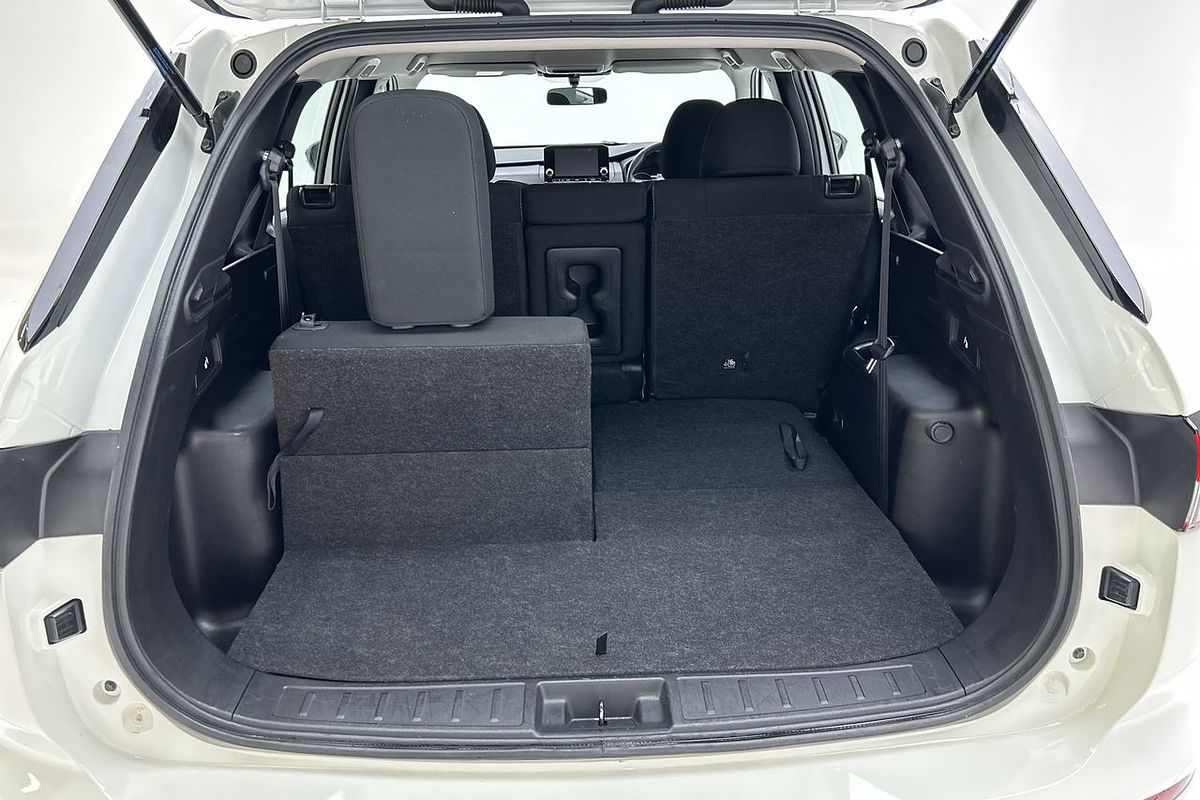 2024 Mitsubishi Outlander ES ZM