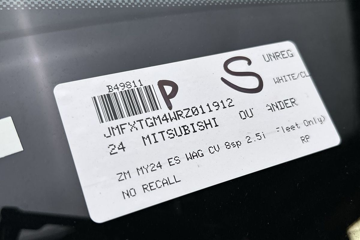 2024 Mitsubishi Outlander ES ZM