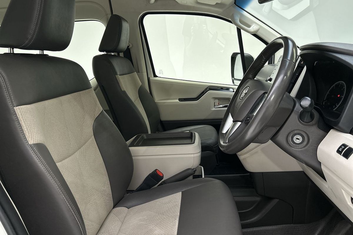 2022 Toyota Hiace GDH320R