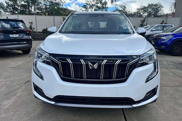 2025 Mahindra XUV700 AX7L