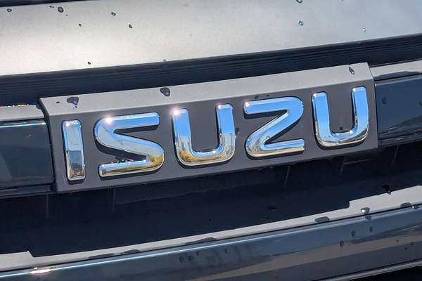 2025 Isuzu D-MAX SX High Ride Rear Wheel Drive