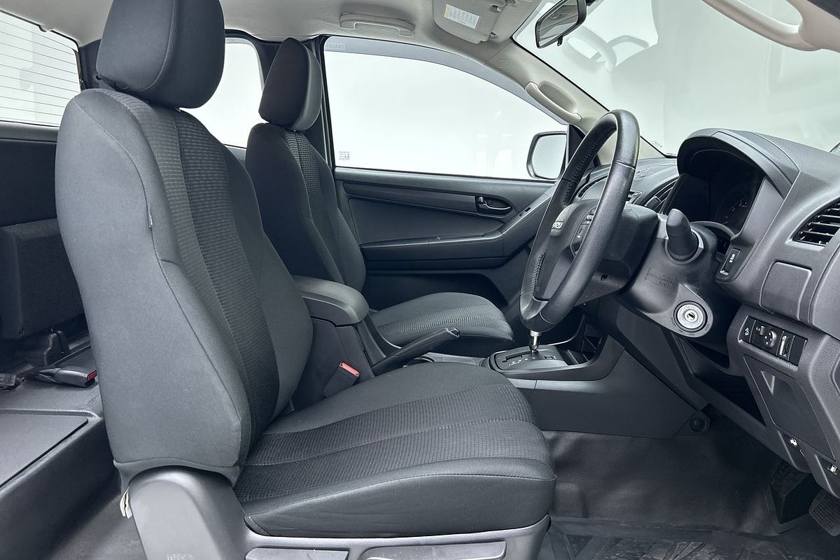 2018 Isuzu D-MAX SX High Ride Rear Wheel Drive