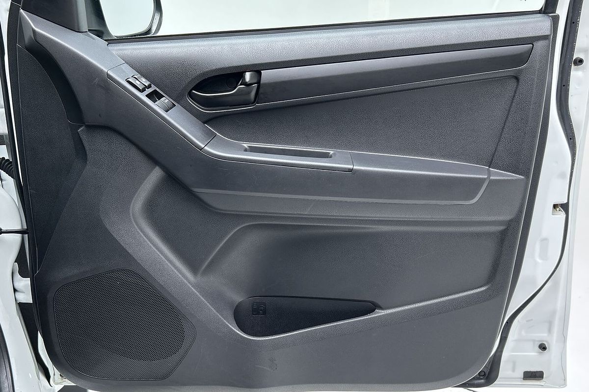 2018 Isuzu D-MAX SX High Ride Rear Wheel Drive
