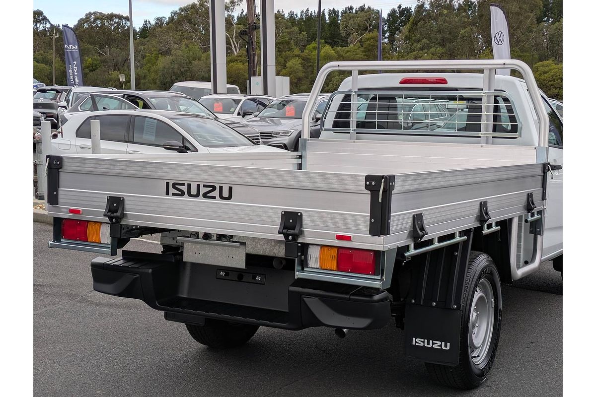 2025 Isuzu D-MAX SX High Ride Rear Wheel Drive
