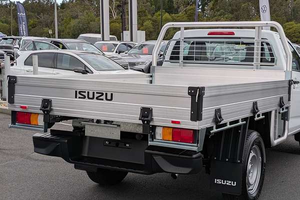 2025 Isuzu D-MAX SX High Ride Rear Wheel Drive
