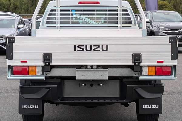 2025 Isuzu D-MAX SX High Ride Rear Wheel Drive