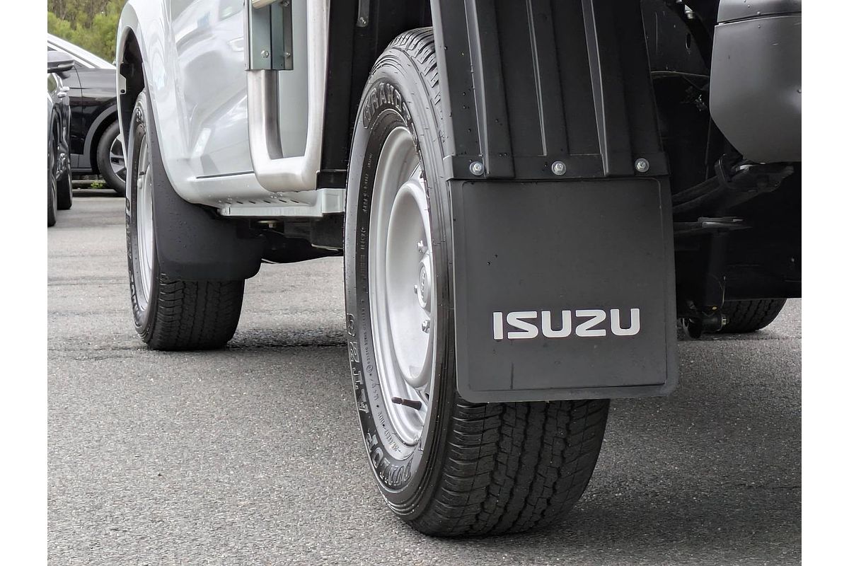 2025 Isuzu D-MAX SX High Ride Rear Wheel Drive