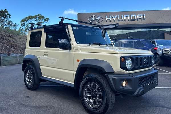 2023 Suzuki Jimny GLX GJ