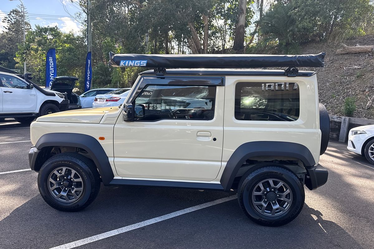 2023 Suzuki Jimny GLX GJ
