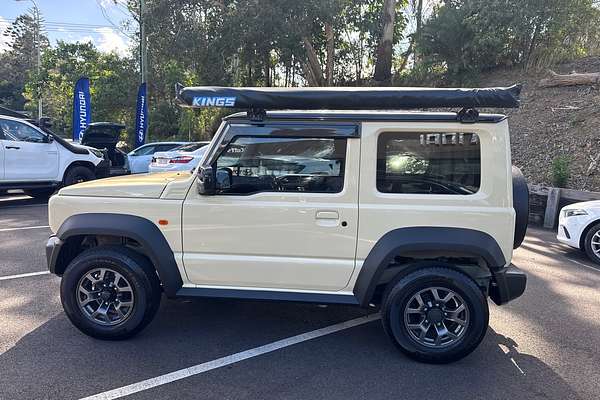 2023 Suzuki Jimny GLX GJ