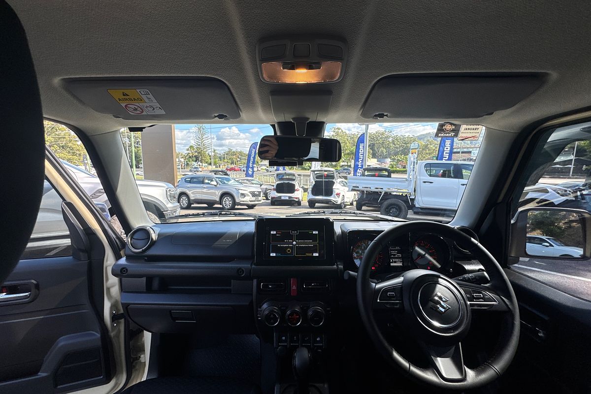 2023 Suzuki Jimny GLX GJ