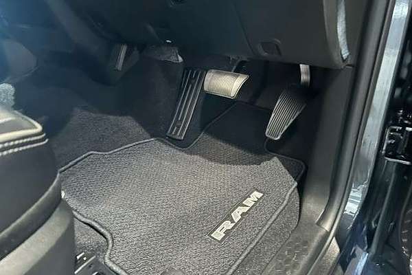 2024 RAM 2500 Yellowstone Edition Rambox DJ 4X4