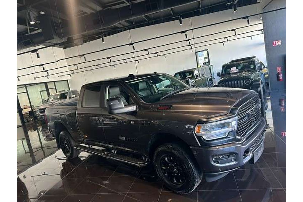 2024 RAM 2500 Yellowstone Edition Rambox DJ 4X4