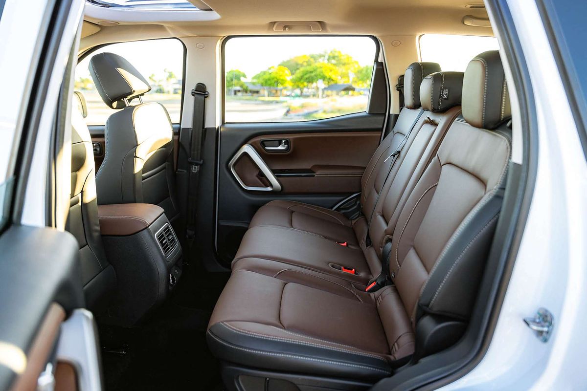 2024 Mahindra Scorpio Z8L