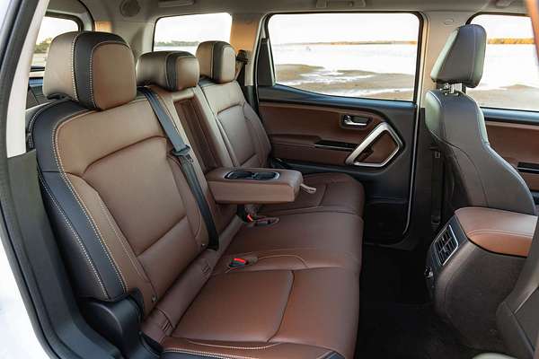 2024 Mahindra Scorpio Z8L