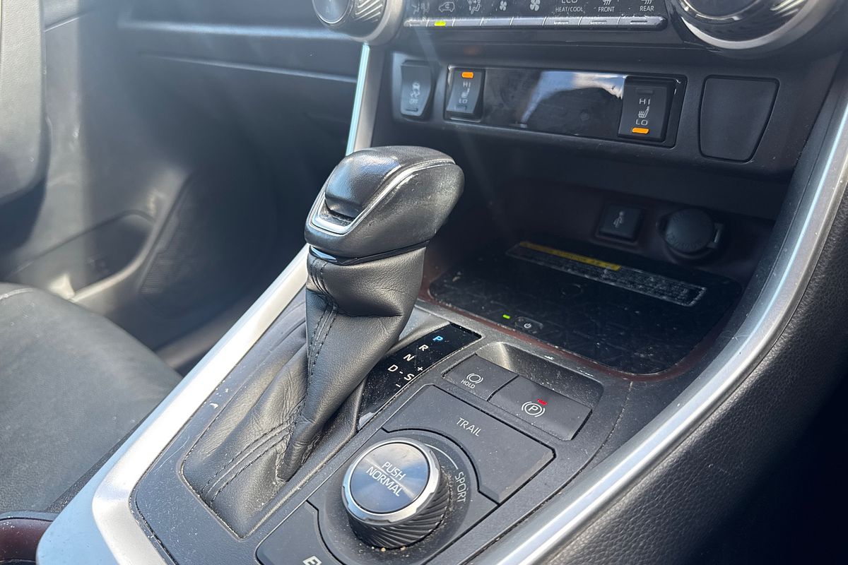 2020 Toyota RAV4 Cruiser AXAH54R