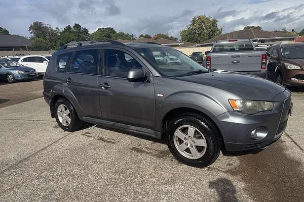 2012 Mitsubishi Outlander LS ZH