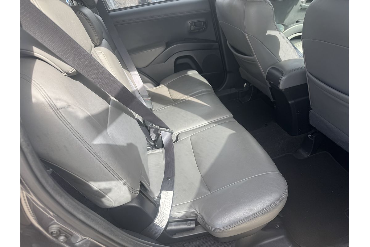 2012 Mitsubishi Outlander LS ZH