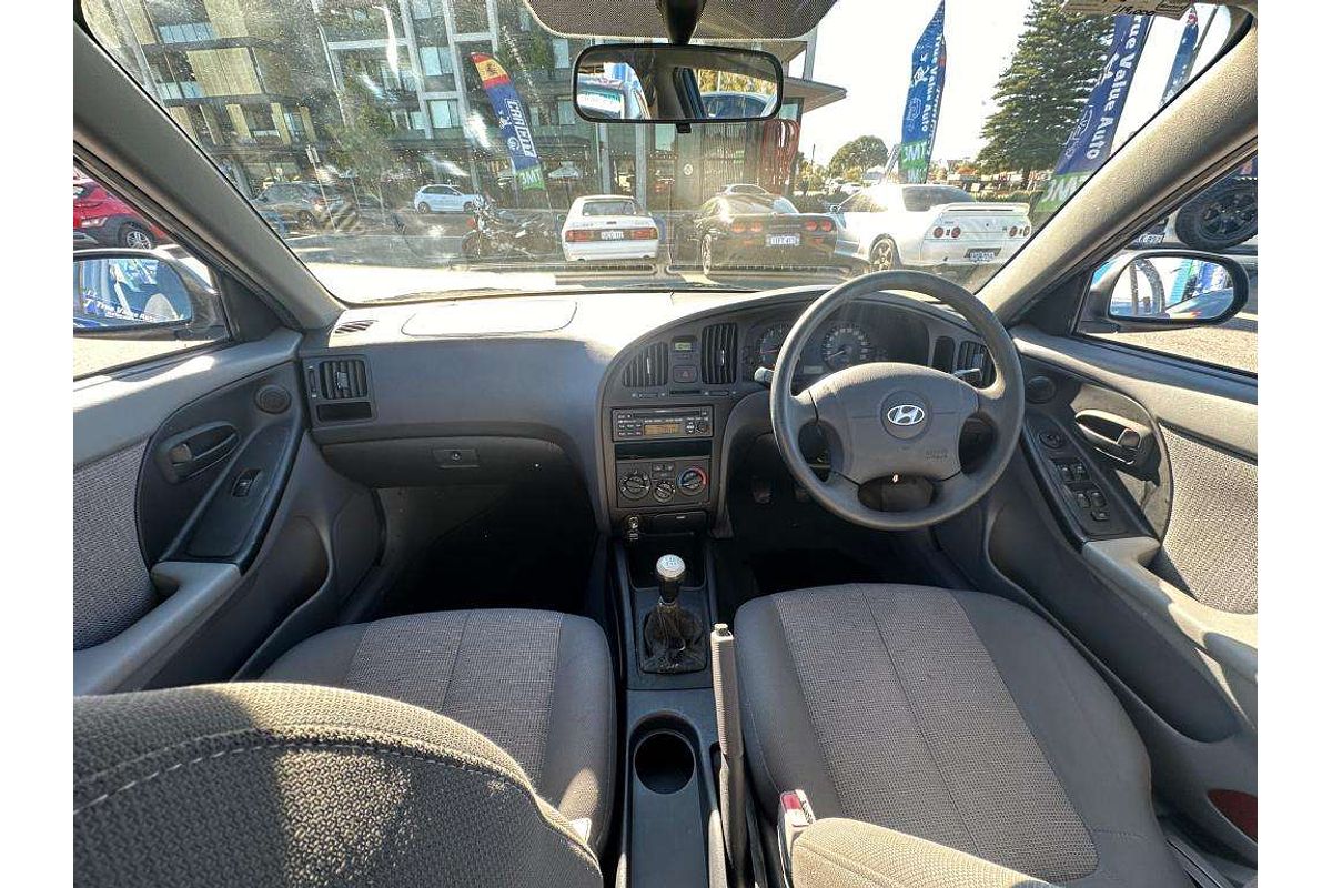 2005 Hyundai Elantra  XD