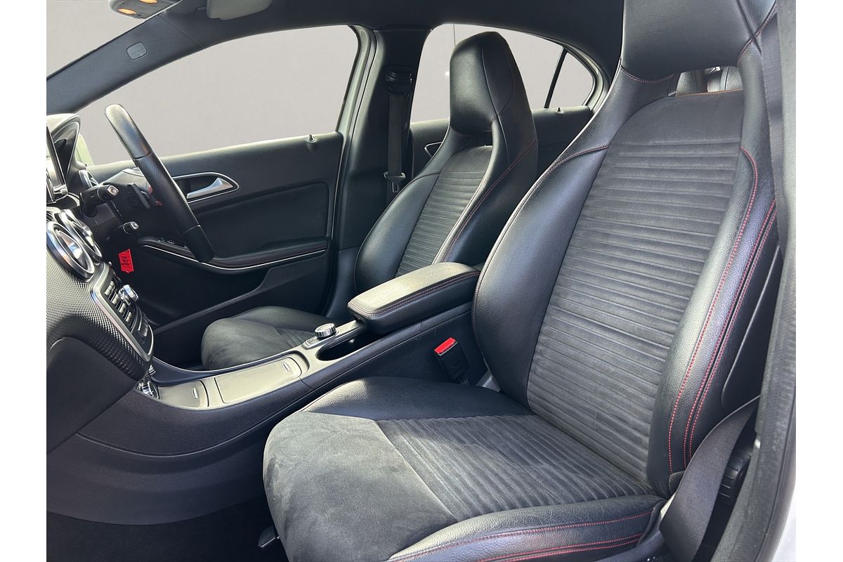 2013 Mercedes-Benz A 180 AMG LINE