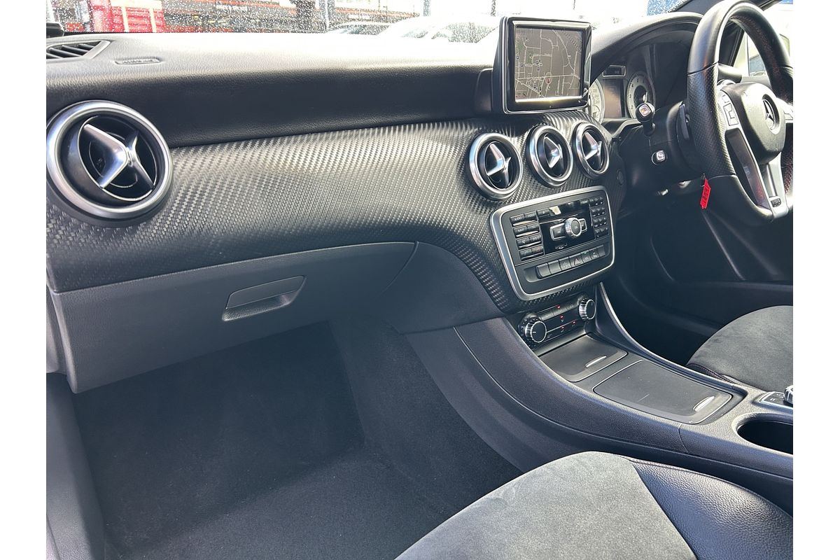 2013 Mercedes-Benz A 180 AMG LINE