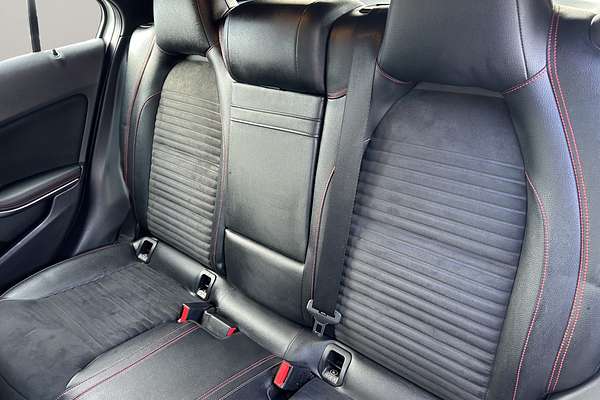 2013 Mercedes-Benz A 180 AMG LINE