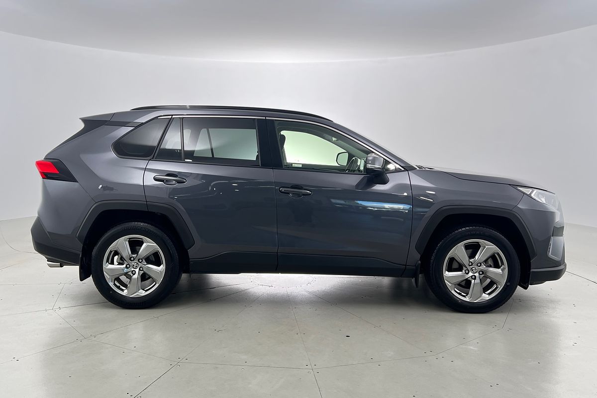 2021 Toyota RAV4 GXL MXAA52R