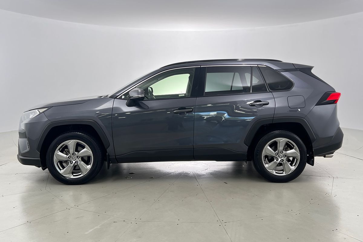 2021 Toyota RAV4 GXL MXAA52R