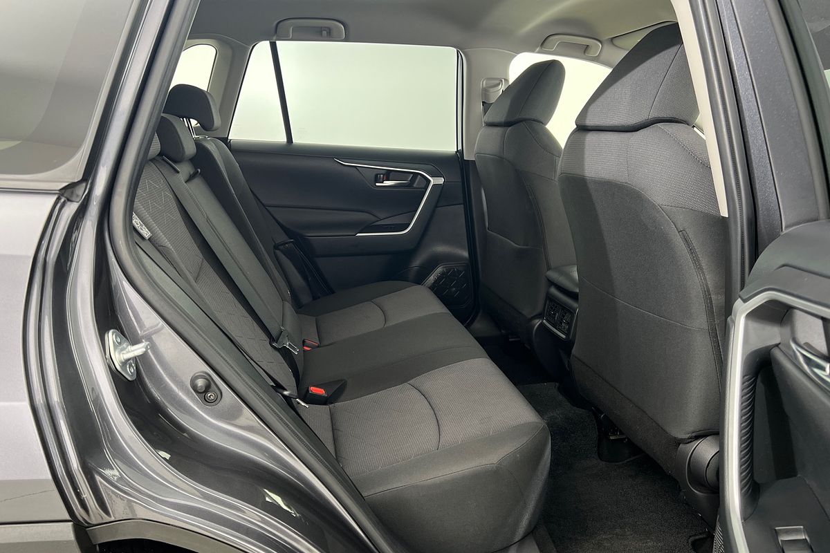 2021 Toyota RAV4 GXL MXAA52R