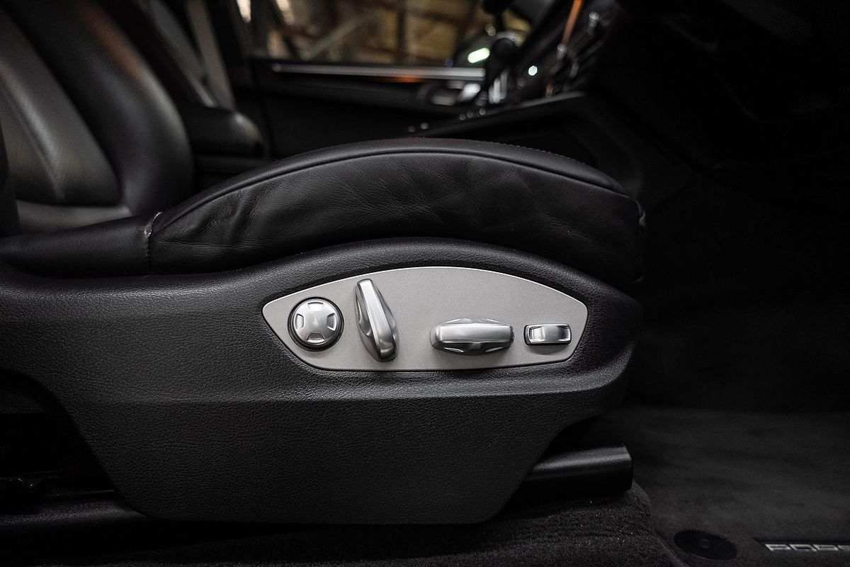 2019 Porsche Macan S 95B